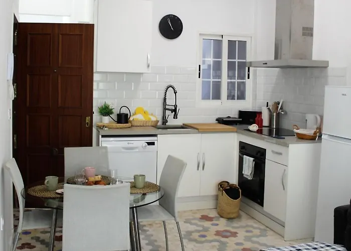 Piso Cerca Universidades Y De La Playa *